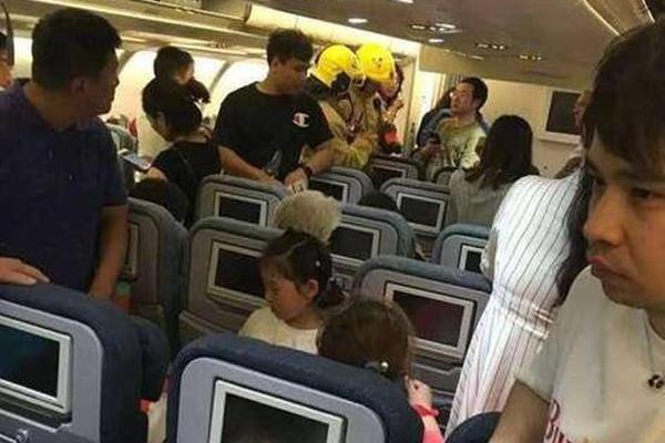 斯诺克世锦赛:手感火热 特鲁姆普领先马奎尔_9929国际专线