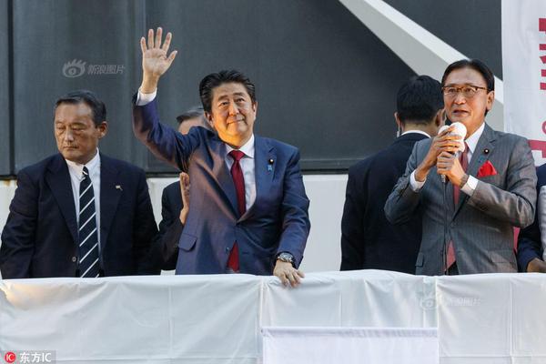 罗永浩官宣小野电子烟一代 有红黑蓝三色售价298元_在线教育