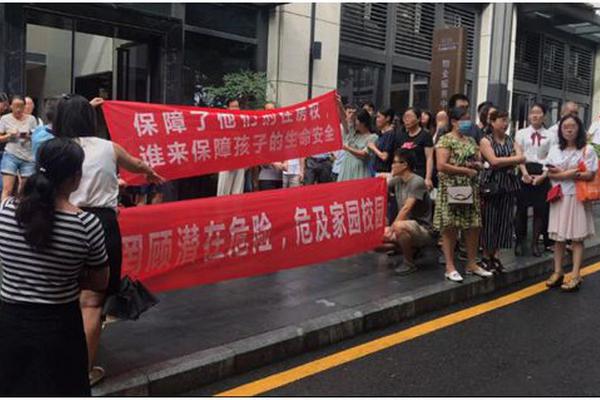 “嫦娥”和“玉兔”刚睡醒,就被网友的脑洞评论刷了屏_9929独享物理机
