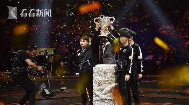 五一小长假 港股热闹起来_云挂机宝
