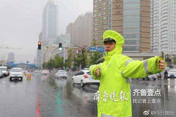 他笔下的女孩肖像360°无死角_云电脑电视接入