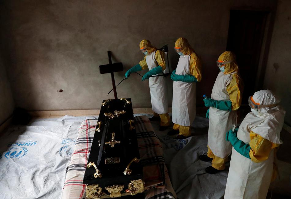 神秘女作家收入超马化腾_挂机宝性能