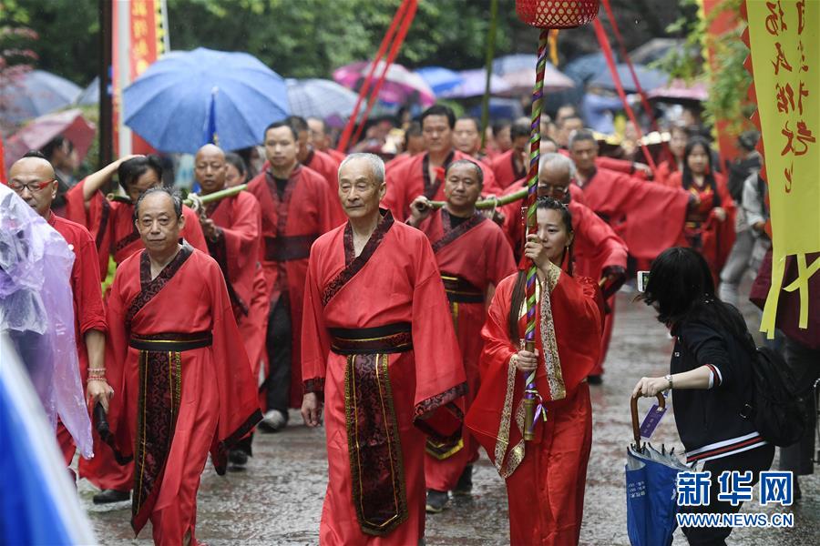 天下第一奇石宴1088道菜以假乱真 估价6.8亿元_9929容灾备份