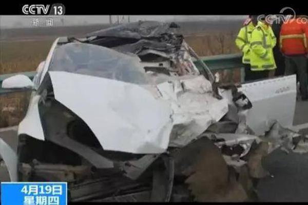 国产大型客机C919通过首飞技术评审_海马云电脑