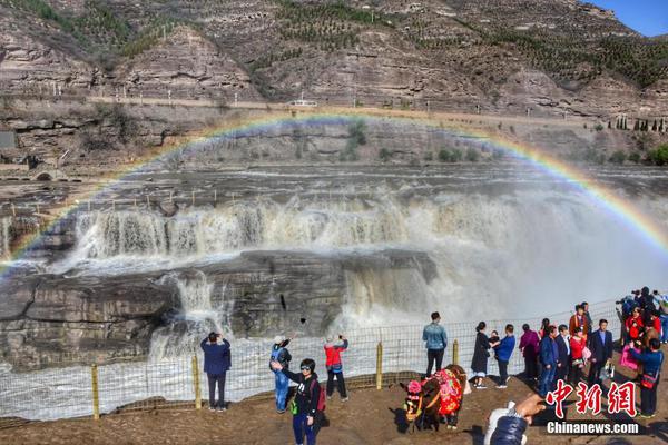 起底 “神药”曹清华胶囊：一盒1408元，很多老人都在吃_CN2服务器原生IP