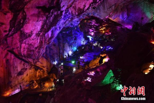 赴韩“低价团”引发纠纷多 中使馆吁游客谨慎选择_CN2数据备份