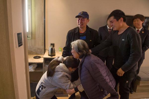 王健林宣布万达时隔20年重返中国足坛_CN2服务器真实评价