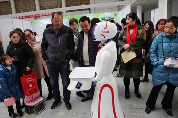企业邮箱哪家服务好_CN2云桌面