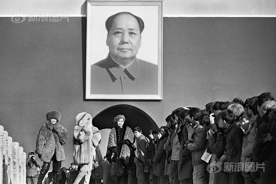 年轻人的第一台竖屏电视发布：可90°旋转_9929稳定运营商