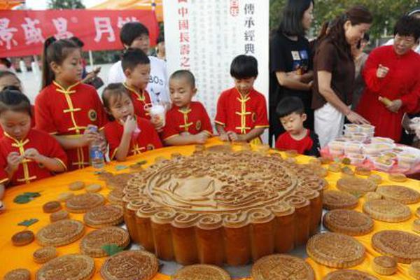 为基层干部减负出“实招” 你get到了吗？_云服务器月付