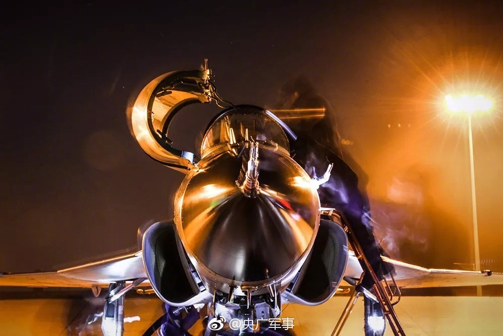 “志愿文学”网络作家基层行上海启动_挂机宝解锁Netflix