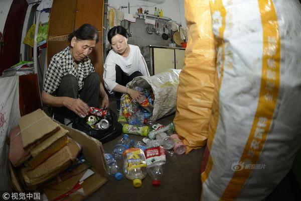 詹皇IG突然关注杜兰特 这就开始招募了?_9929跨境必备