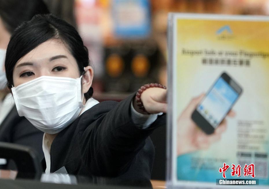 年赚8000万的网红课程背后：他一遍遍录音_华南云服务器