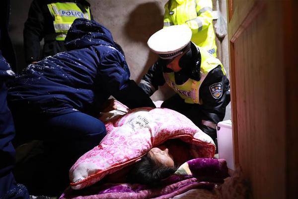 爱30年为何不敌相识两年_CN2云桌面