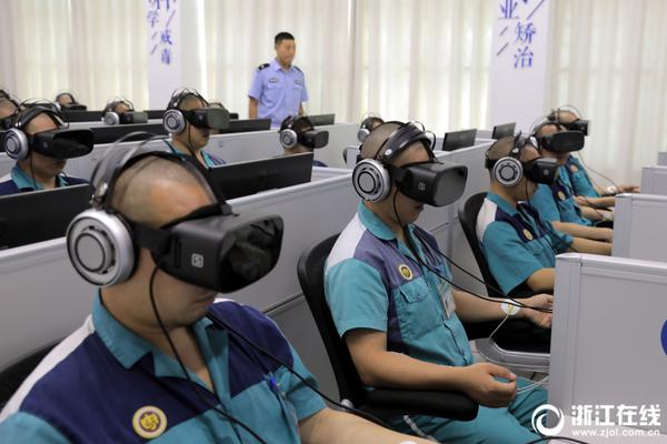 帅学长上线！网友北电偶遇吴磊与粉丝打招呼_CN2服务器远程办公