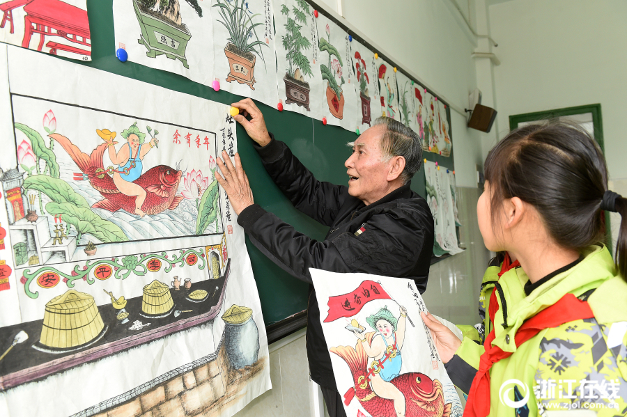 南非金矿发生矿车坠物事故 约1800名矿工被困井下_阿里云99计划