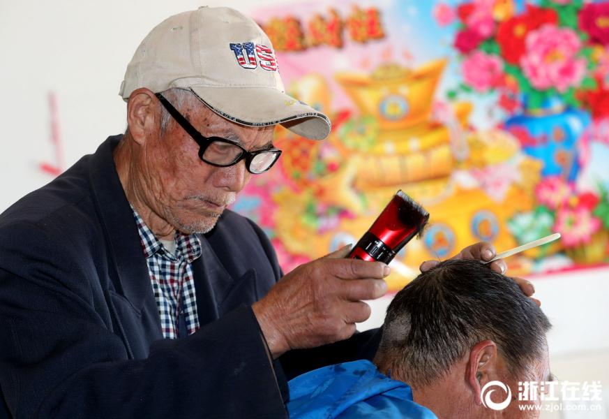 企业邮箱分几种_CN2服务器价格