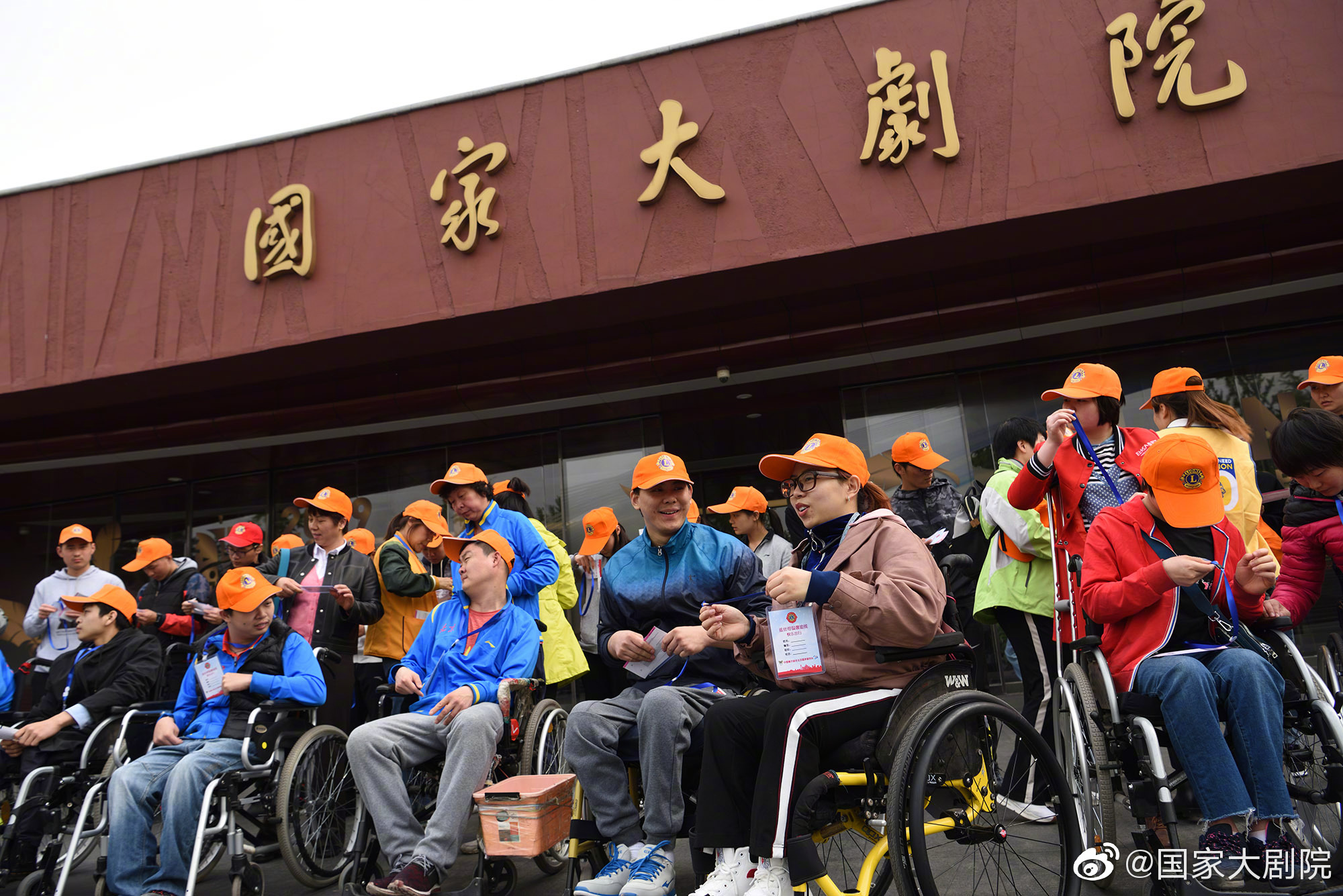 中学统计学生家长任职情况_低价云服务器