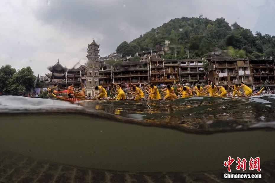企业域名都在哪购买的_美国CN2 GIA