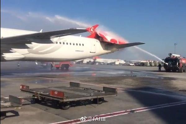 中国科技公司IPO狂欢不再 硅谷成主角_小程序后端服务器