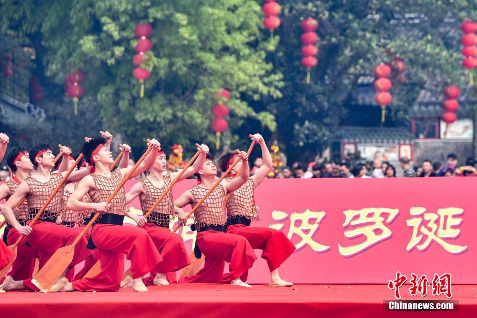 如何把购买的域名绑定到web_CN2服务器配置推荐