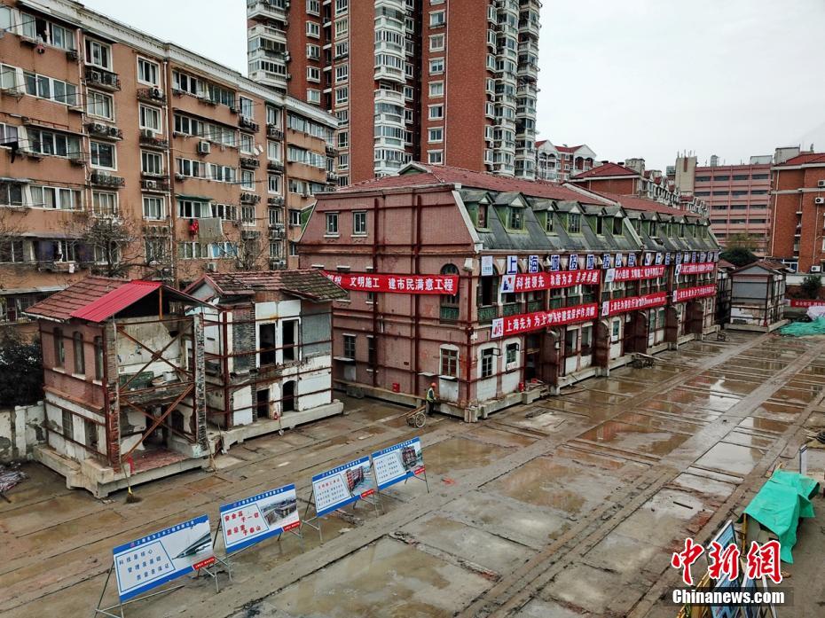 许玮甯甜蜜约会摸男友腹肌_云电脑命令行