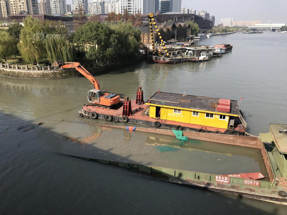黄圣依：做家人的造型师是件开心的事_云电脑官网