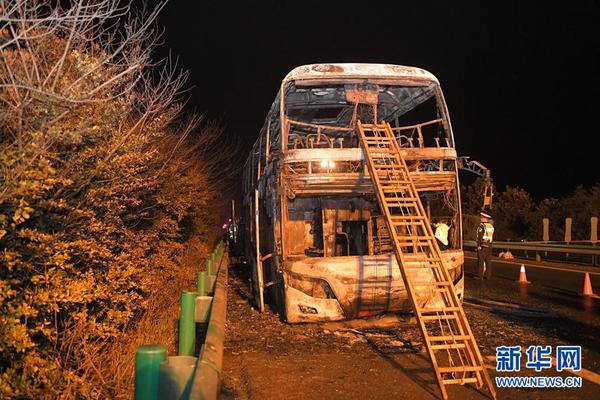 新浪财经“光临”巴菲特家乡机场_联通云电脑