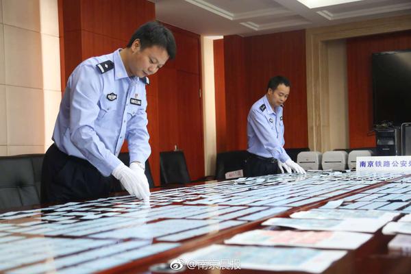 一季度亏损近21亿元 长安汽车遭遇凛冬_PC替代