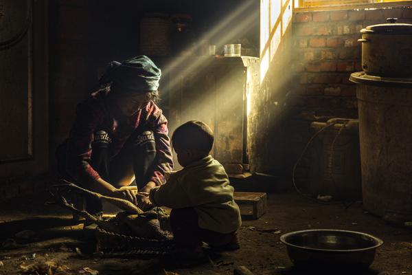 为什么歼-20用减速伞，而F-22不用，是技术落后吗？_云服务器建站