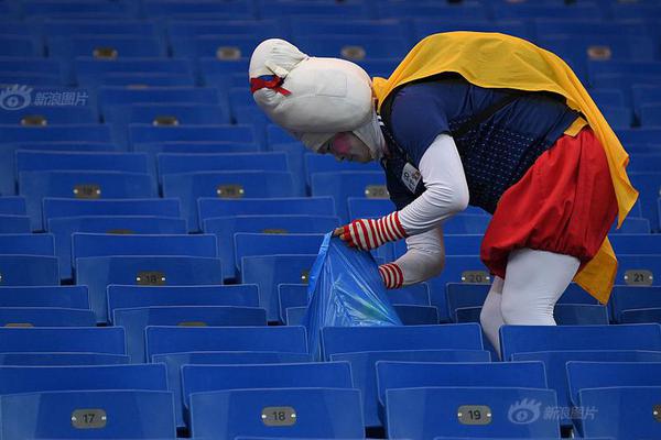 2名警察卧底“美女窝” 被要求每天最少交10个男友_CN2 AI服务器