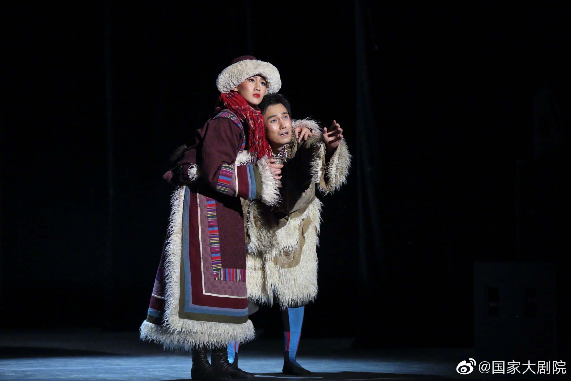 被立案的贾跃亭,和他背后的男人们_CN2 ERP服务器