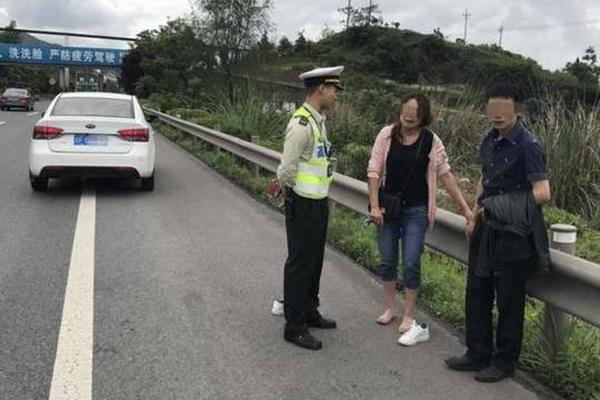 习近平三次来到宁夏 对这件“小事”很挂心_挂机宝雷电模拟器