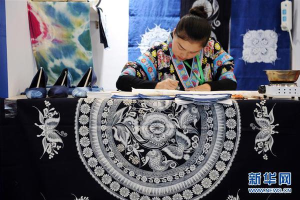 油烟机该选顶吸还是侧吸_9929性价比之王