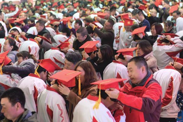 NBA综述：勇士胜火箭系列赛1-0 绿军首战大胜雄鹿_电商云服务器