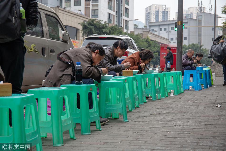 极为罕见 天皇退位演说暗藏一颗钉子_9929月付