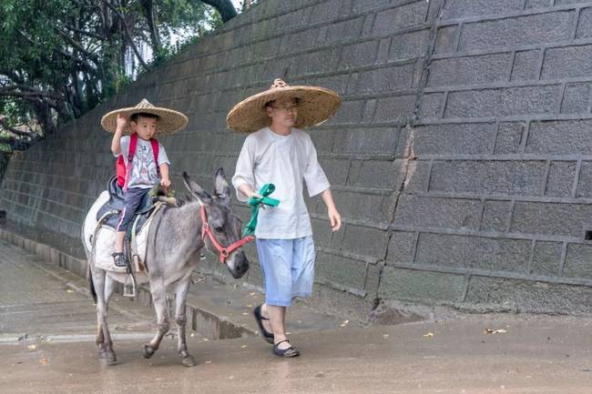 高尔夫中国公开赛深圳开杆 总奖金2000万李昊桐领衔出战_挂机宝多开