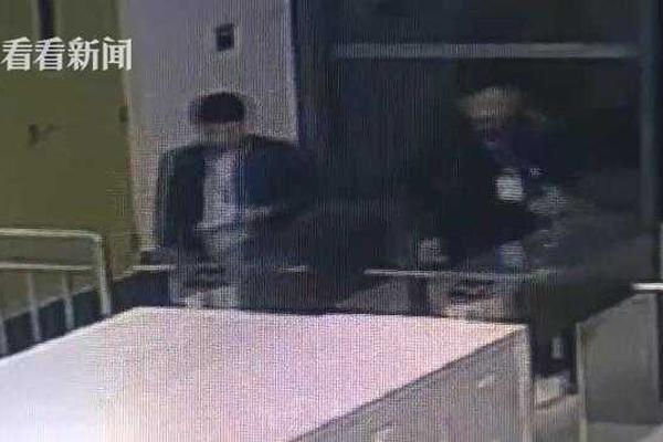 腾讯接连申请“腾讯打车”等商标 疑进军出行领域_域名及账户问题