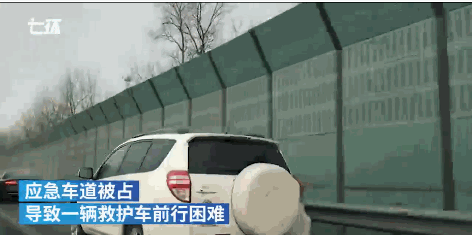 一季度投资消费出口表现抢眼_云服务器竞价实例