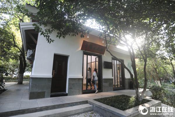 低调又时髦,这才是男人眼中的男人_CN2机器学习