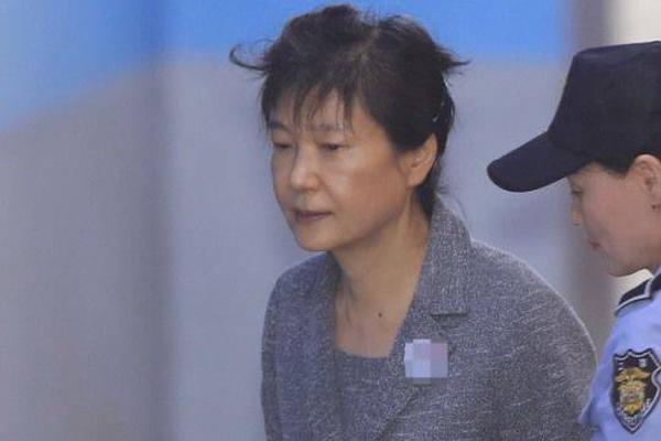 海南假宫颈癌疫苗后续:涉事医院主要负责人已被停职_云电脑多店铺管理