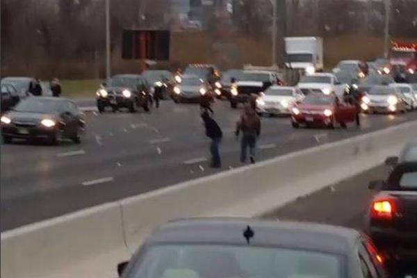 6只科创板基金今火爆开售 料2100亿公募资金候场_远程开发