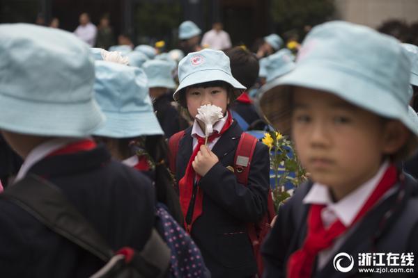 逆袭哈佛学霸，她用了半年_CN2服务器免备案