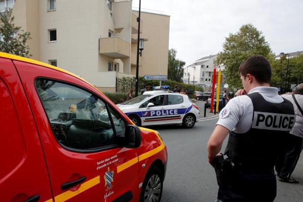 郭台铭赴美将见特朗普 网友:告诉他民进党有多烂_挂机宝加速器