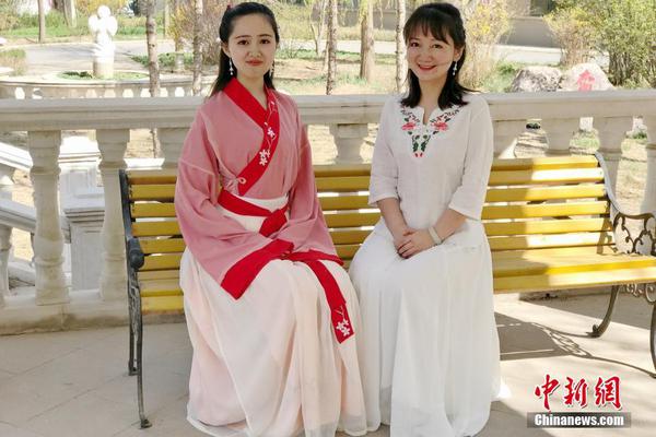 西安交大师生歌唱祖国_AI云电脑