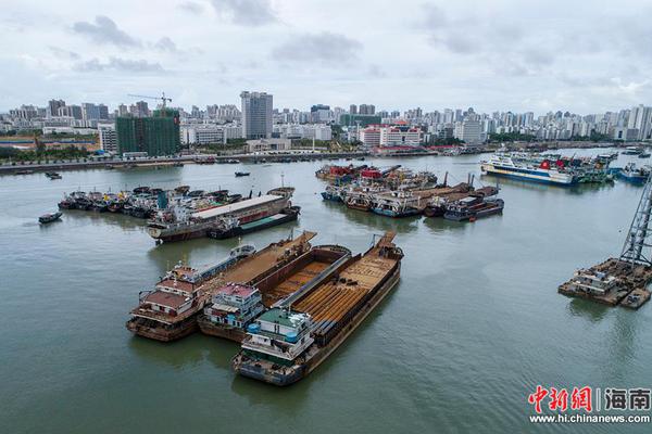 吴奇隆当爸微博报喜:母子平安