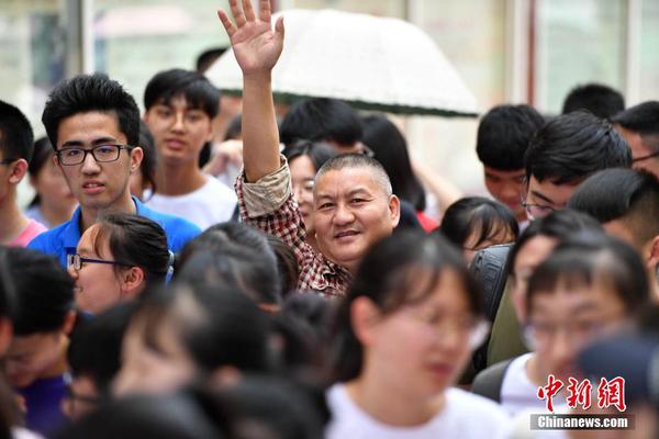 哈姆西克：在大连所遇困境前所未有 秦升英语出色_什么是挂机宝