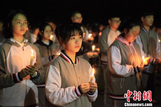 中国小伙当上尼日利亚酋长_挂机宝开发环境