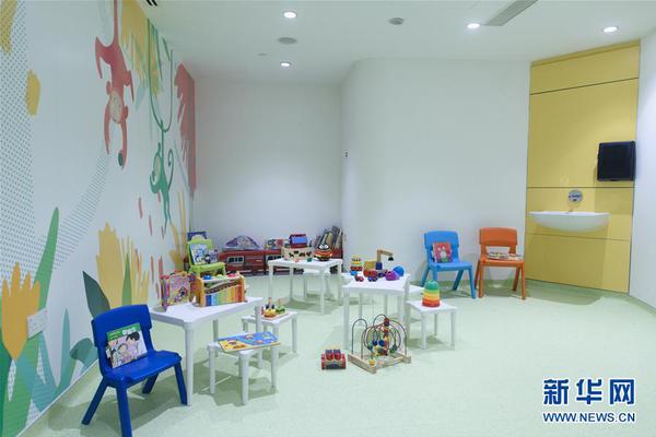 国内驾考太难?此国家考驾照居然要学漂移 简直没法比