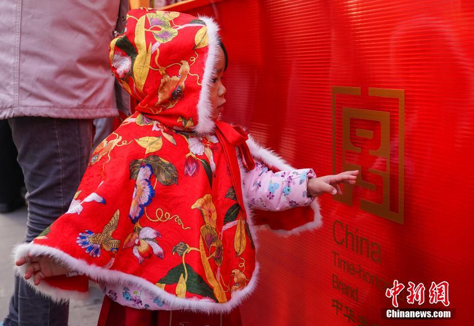 英特尔:苹果高通意外和解促使我们退出移动5G领域_CN2 ERP服务器